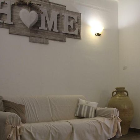 Dimora Della Castellana Apartment Лече Екстериор снимка