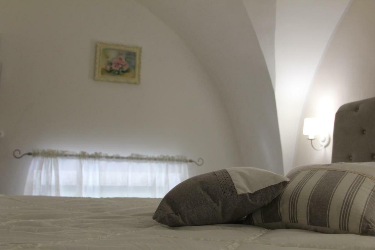 Dimora Della Castellana Apartment Лече Екстериор снимка