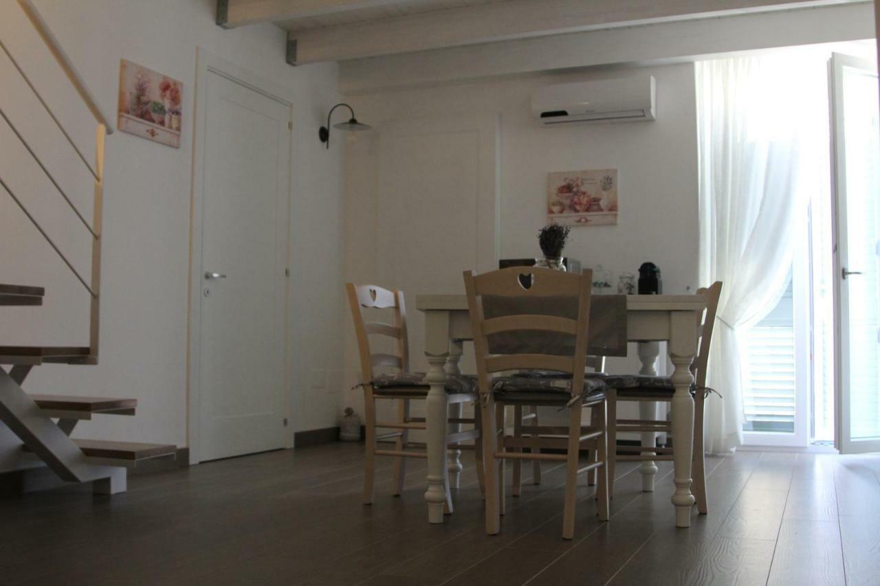 Dimora Della Castellana Apartment Лече Екстериор снимка